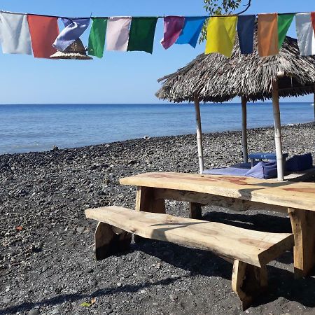 אמד Barracuda Beach Hostel מראה חיצוני תמונה