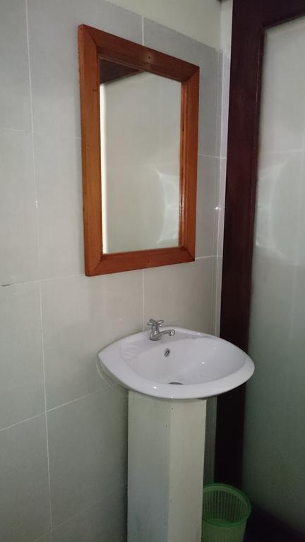 אמד Barracuda Beach Hostel מראה חיצוני תמונה