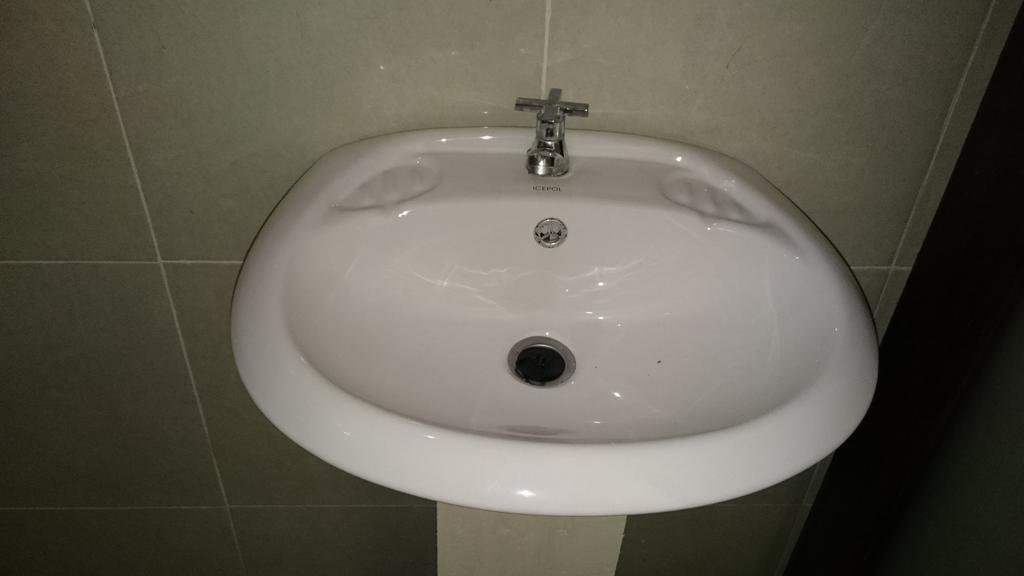 אמד Barracuda Beach Hostel מראה חיצוני תמונה