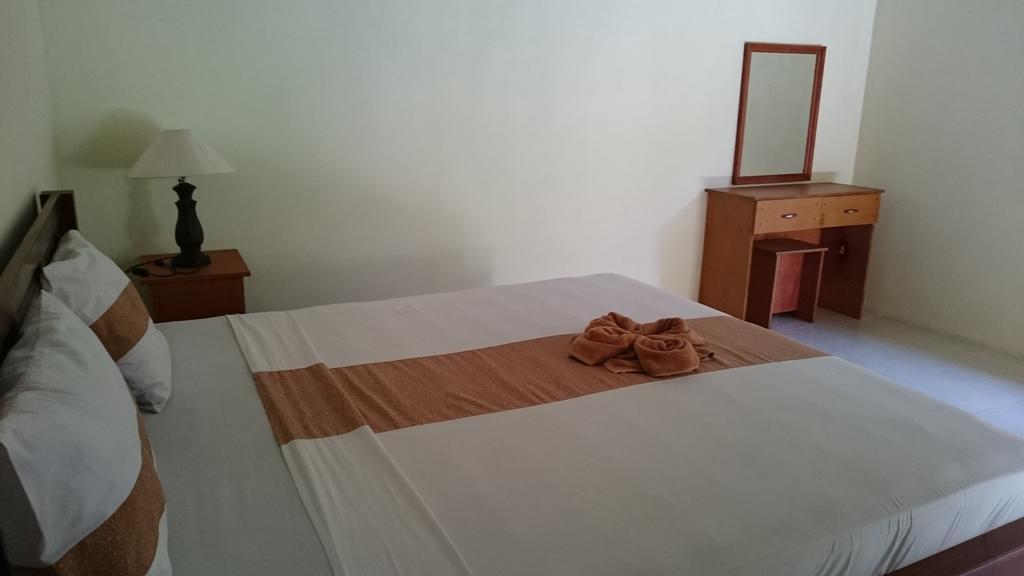 אמד Barracuda Beach Hostel מראה חיצוני תמונה